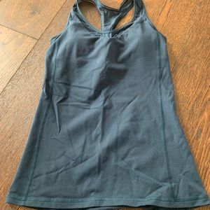 Lululemon tank with built in bra